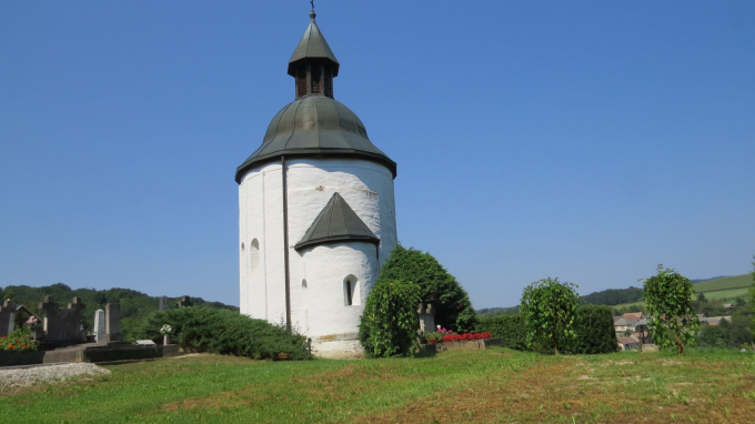 Kallósd, és kerektemplom